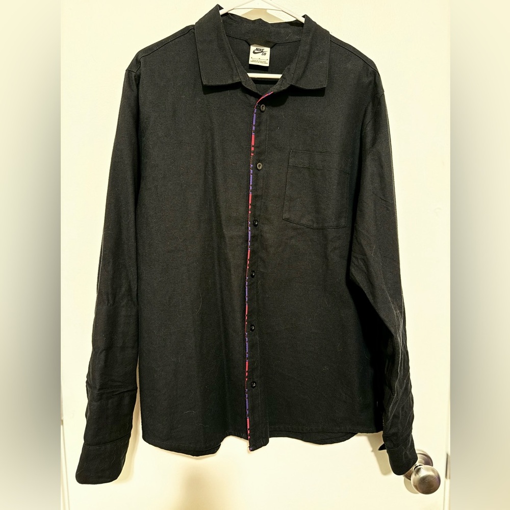 Nike Black Casual Button Down Shirt with Relaxed Fit